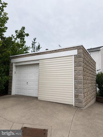 160 LEVERING ST, Philadelphia, PA 19127