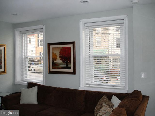 160 LEVERING ST, Philadelphia, PA 19127