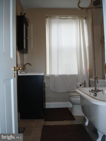 160 LEVERING ST, Philadelphia, PA 19127