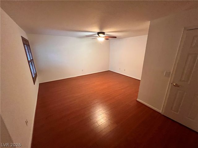 231 West Horizon Ridge Parkway 1421, Henderson, NV 89012