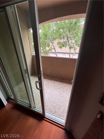 231 West Horizon Ridge Parkway 1421, Henderson, NV 89012