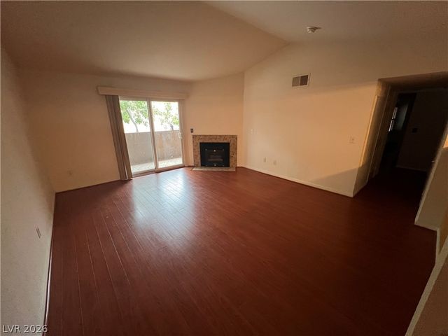 231 West Horizon Ridge Parkway 1421, Henderson, NV 89012