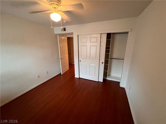 231 West Horizon Ridge Parkway 1421, Henderson, NV 89012