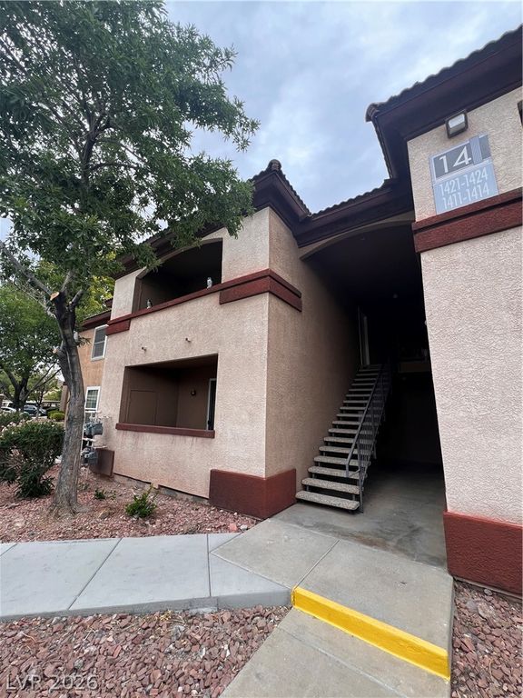 231 West Horizon Ridge Parkway 1421, Henderson, NV 89012