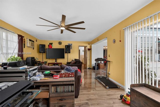 6861 SW 1st Court, Pembroke Pines, FL 33023