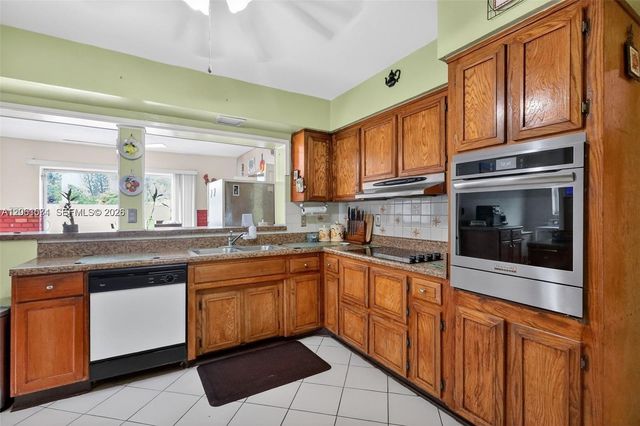6861 SW 1st Court, Pembroke Pines, FL 33023