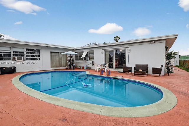 6861 SW 1st Court, Pembroke Pines, FL 33023