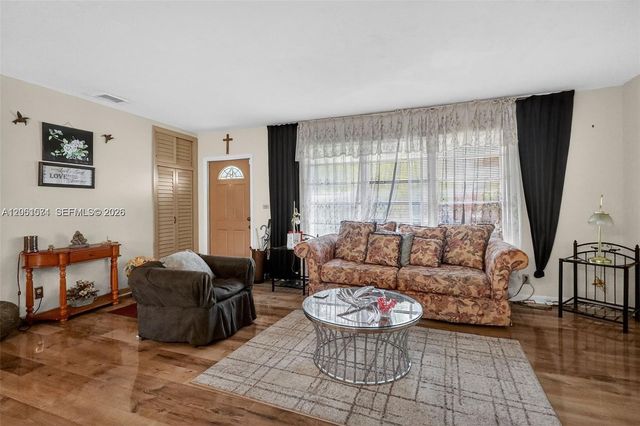 6861 SW 1st Court, Pembroke Pines, FL 33023