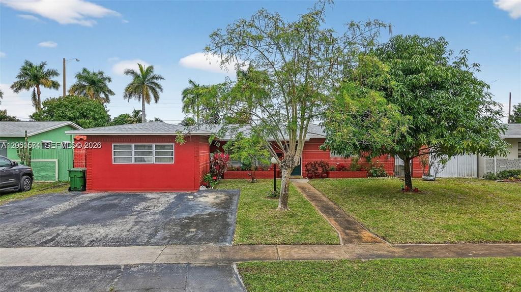 6861 SW 1st Court, Pembroke Pines, FL 33023
