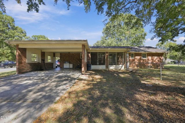 208 Aloha Drive, Graham, NC 27253