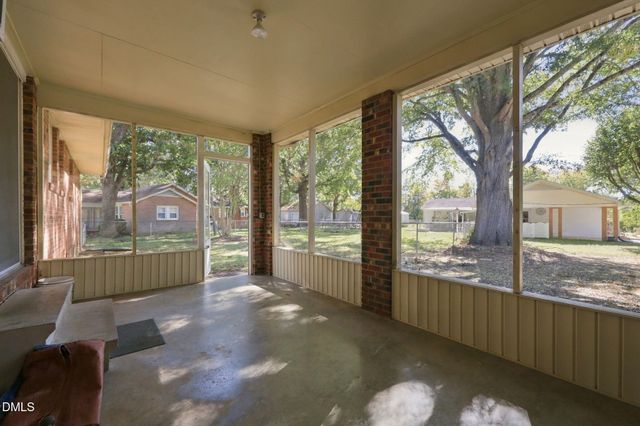 208 Aloha Drive, Graham, NC 27253