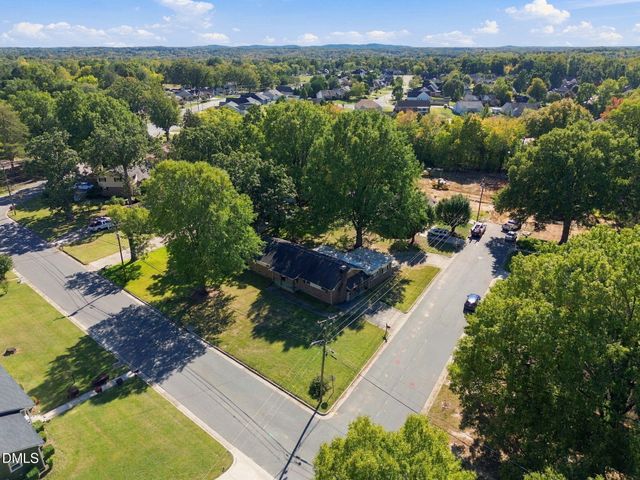 208 Aloha Drive, Graham, NC 27253