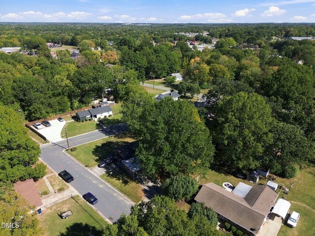 208 Aloha Drive, Graham, NC 27253