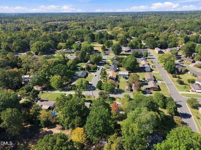 208 Aloha Drive, Graham, NC 27253