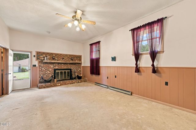 208 Aloha Drive, Graham, NC 27253