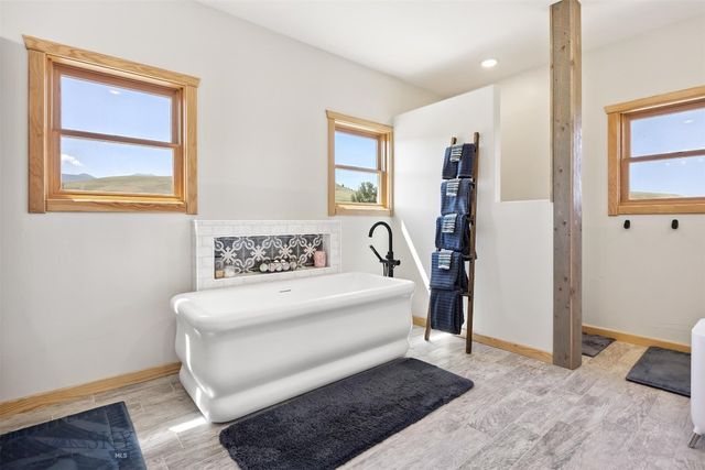 915 Point of Rocks Road, Whitehall, MT 59759