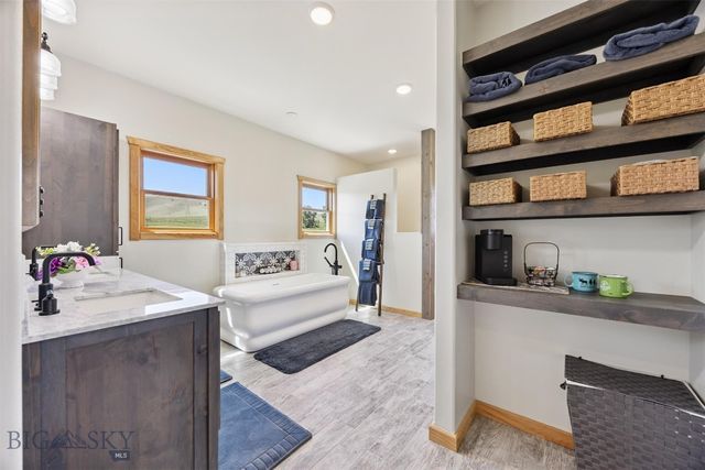 915 Point of Rocks Road, Whitehall, MT 59759