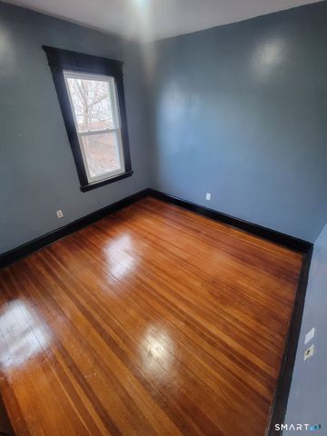 73 Lounsbury Street 3, Waterbury, CT 06706