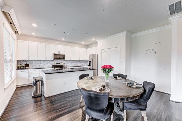 12511 Stablewood Cove Circle, Houston, TX 77044