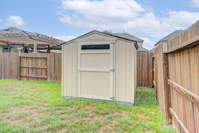 12511 Stablewood Cove Circle, Houston, TX 77044