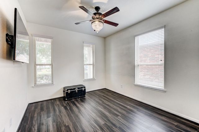 12511 Stablewood Cove Circle, Houston, TX 77044
