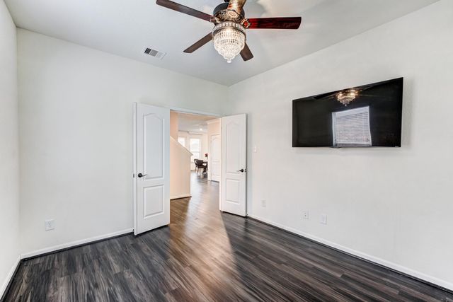 12511 Stablewood Cove Circle, Houston, TX 77044