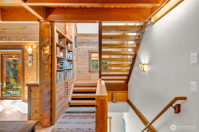 1438 Ann Street NE, Olympia, WA 98506