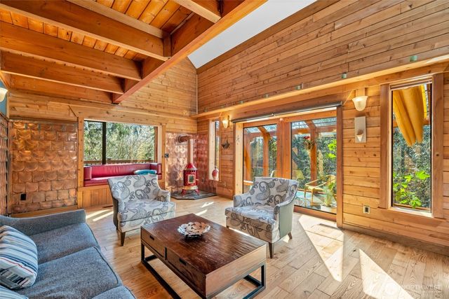 1438 Ann Street NE, Olympia, WA 98506