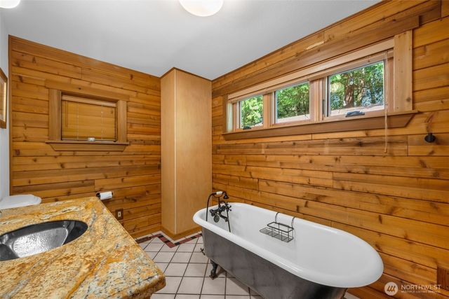 1438 Ann Street NE, Olympia, WA 98506