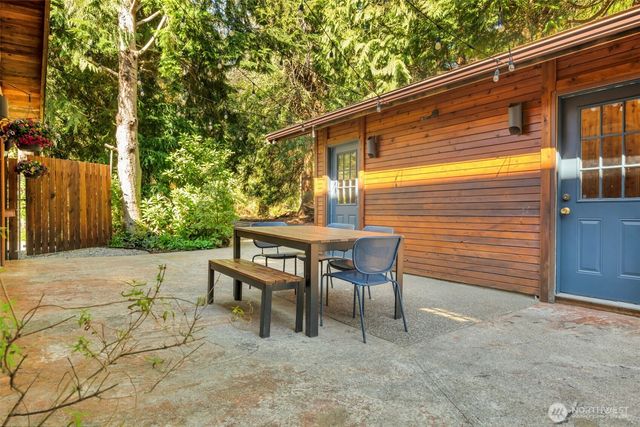 1438 Ann Street NE, Olympia, WA 98506