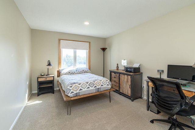 1860 Eagle Ridge Drive W304, Mendota Heights, MN 55118