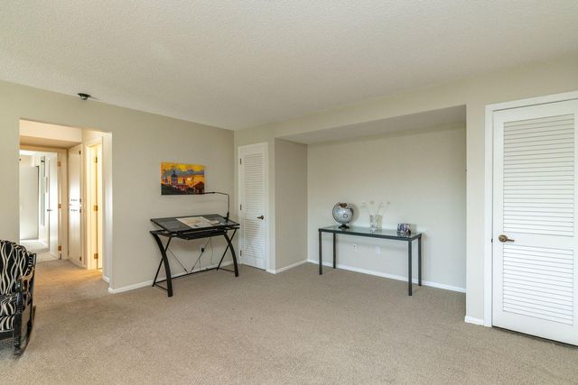 1860 Eagle Ridge Drive W304, Mendota Heights, MN 55118
