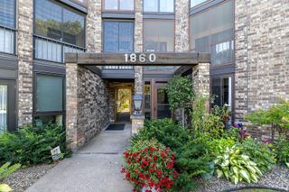 1860 Eagle Ridge Drive W304, Mendota Heights, MN 55118