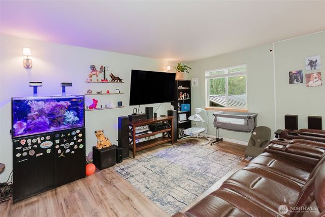 7063 E Dakota Street, Port Orchard, WA 98366