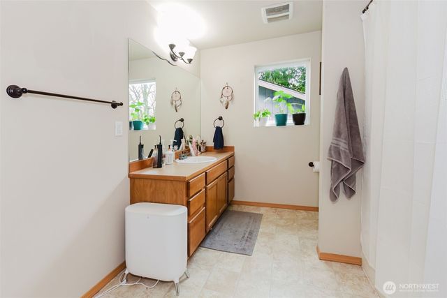 7063 E Dakota Street, Port Orchard, WA 98366