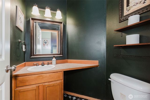 7063 E Dakota Street, Port Orchard, WA 98366