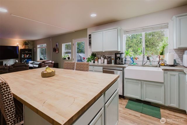 7063 E Dakota Street, Port Orchard, WA 98366