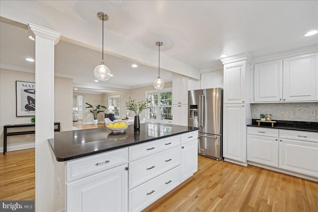 4902 DERUSSEY PKWY, Chevy Chase, MD 20815