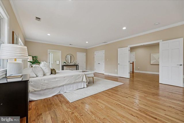 4902 DERUSSEY PKWY, Chevy Chase, MD 20815