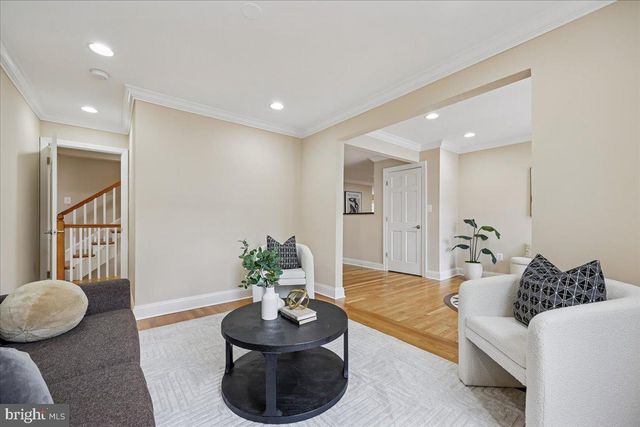 4902 DERUSSEY PKWY, Chevy Chase, MD 20815