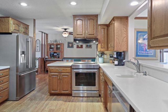 4194 Chappuis Trail, Faribault, MN 55021