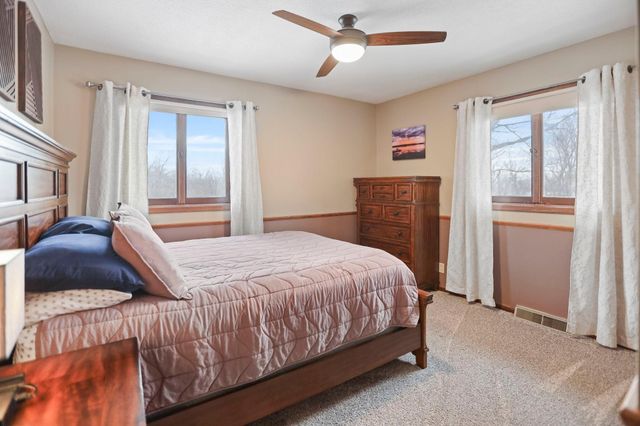 4194 Chappuis Trail, Faribault, MN 55021