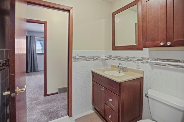 4194 Chappuis Trail, Faribault, MN 55021