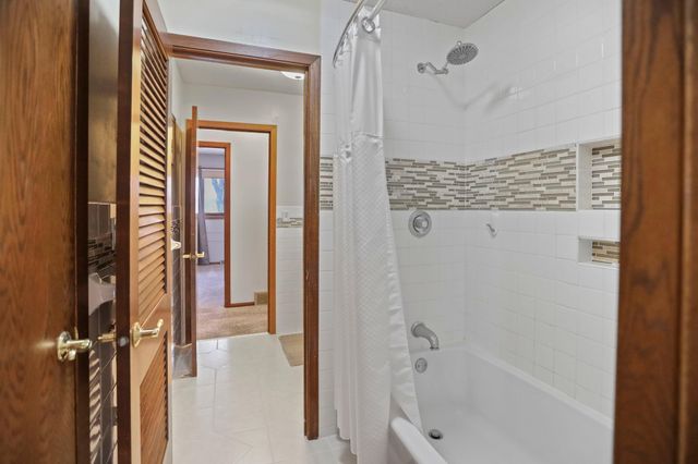 4194 Chappuis Trail, Faribault, MN 55021