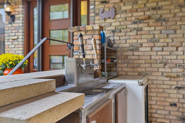 4194 Chappuis Trail, Faribault, MN 55021