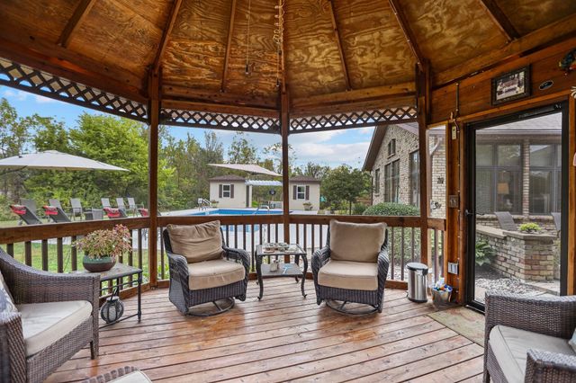 4194 Chappuis Trail, Faribault, MN 55021