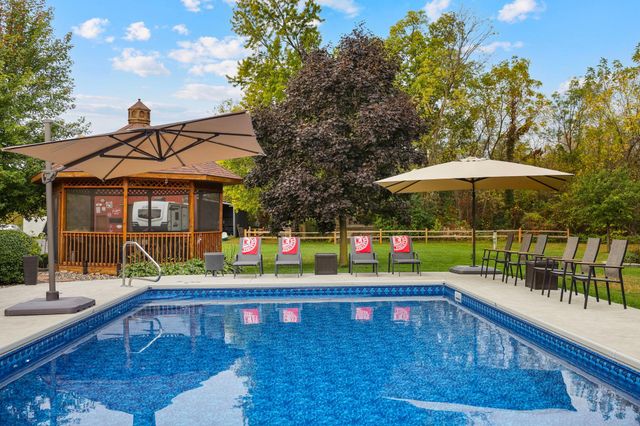 4194 Chappuis Trail, Faribault, MN 55021