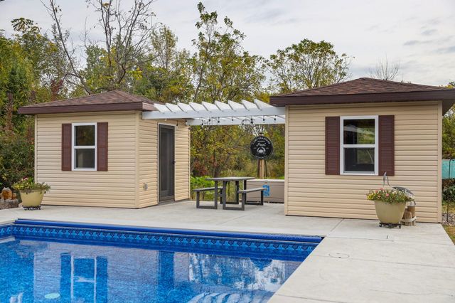 4194 Chappuis Trail, Faribault, MN 55021