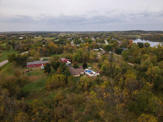 4194 Chappuis Trail, Faribault, MN 55021