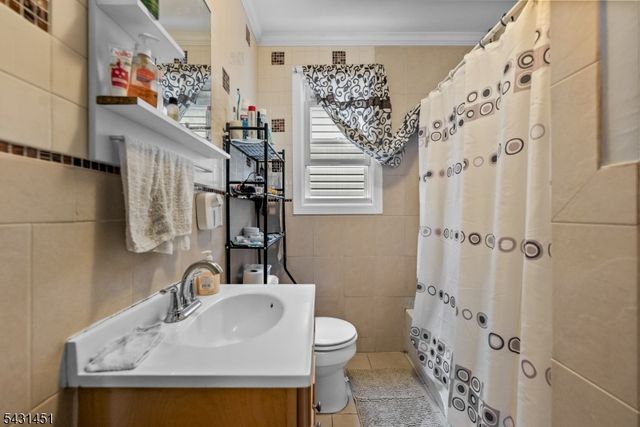 171 Burgess Pl, Passaic City, NJ 07055